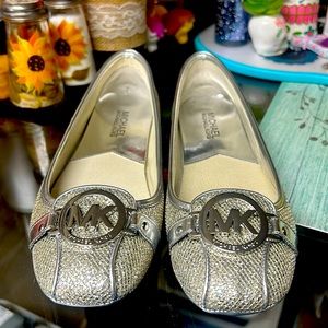 7  1/2 sliver bling good great condition only wore once